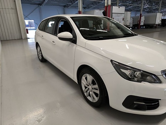 Peugeot 308 3 of 5