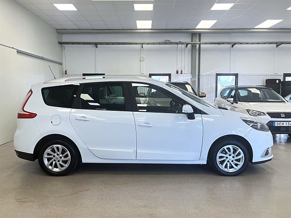 Renault Grand Scenic III 5 of 5