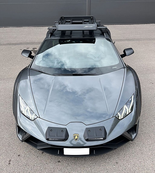 Lamborghini Huracan 4 of 5