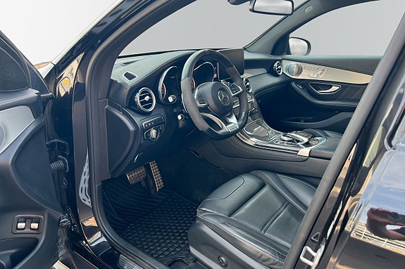 Mercedes-Benz GLC63 8 of 18