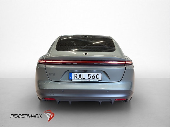 NIO ET5 6 of 30