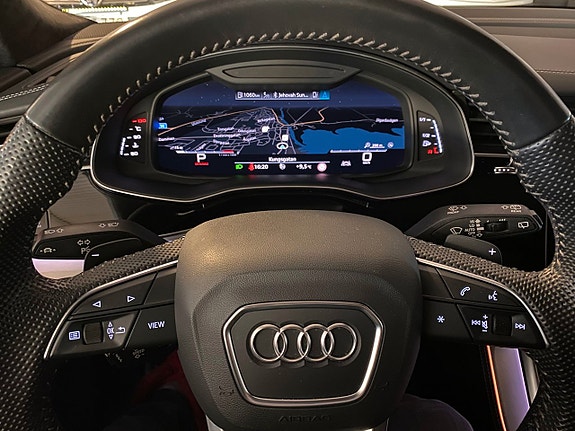 Audi SQ8 13 of 24