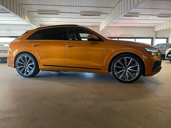 Audi SQ8 6 of 24