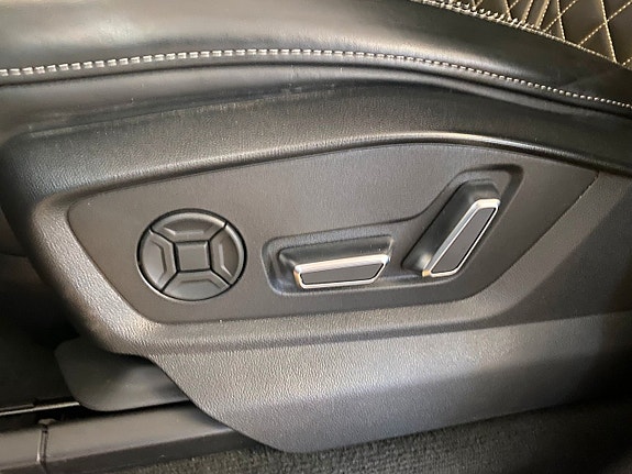 Audi SQ8 17 of 24
