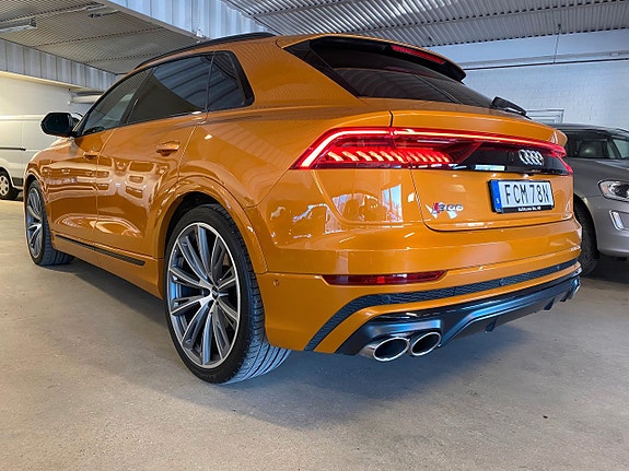 Audi SQ8 3 of 24