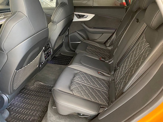 Audi SQ8 15 of 24