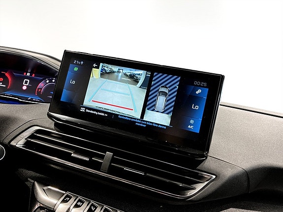 Peugeot 3008 9 of 17