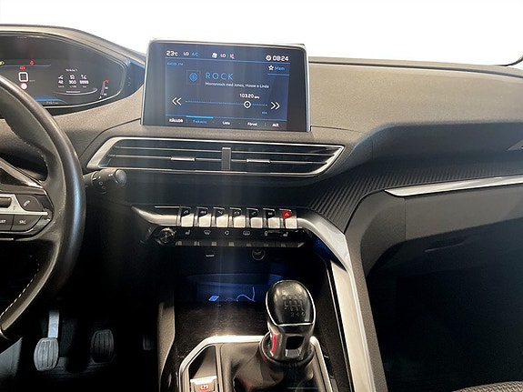 Peugeot 5008 9 of 15