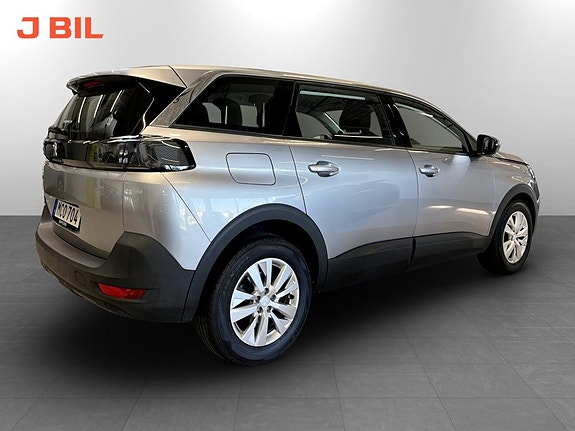 Peugeot 5008 3 of 5