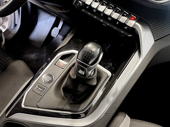 Peugeot 5008 10 of 15
