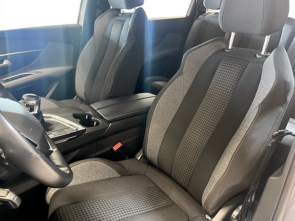 Peugeot 5008 5 of 5