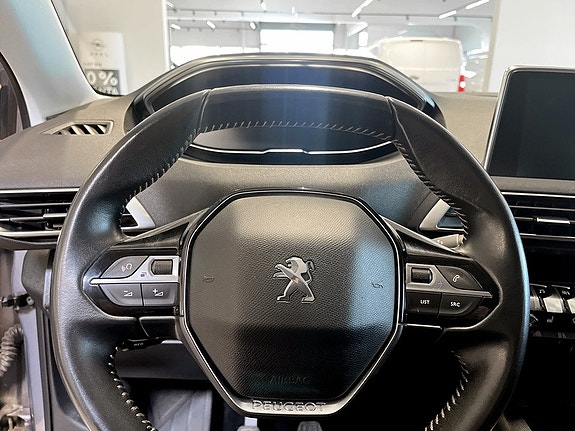 Peugeot 5008 7 of 15