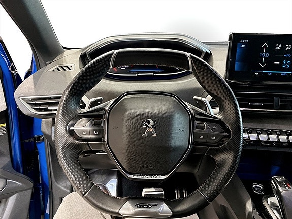 Peugeot 3008 8 of 18