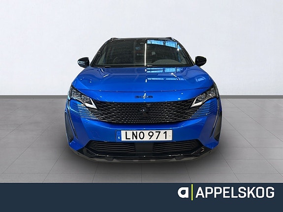 Peugeot 3008 2 of 5