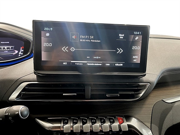 Peugeot 3008 9 of 15