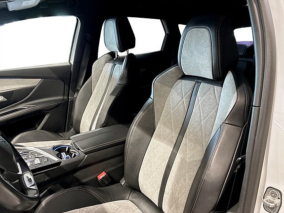 Peugeot 3008 7 of 18