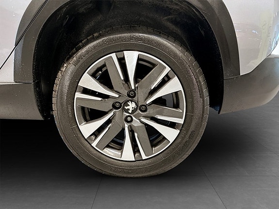 Peugeot 2008 14 of 15