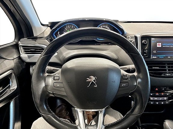 Peugeot 2008 7 of 15