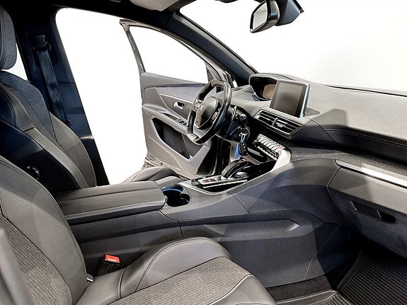 Peugeot 3008 11 of 15