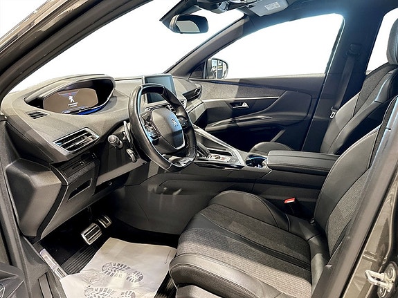 Peugeot 3008 5 of 15