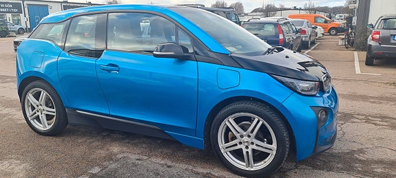 BMW i3 4 of 5