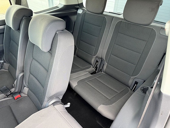 Volkswagen Touran 11 of 11