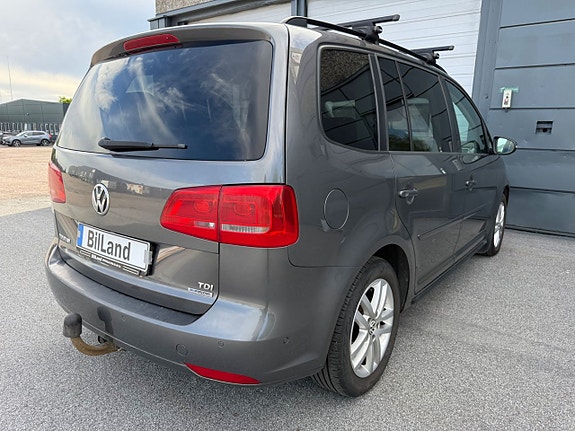 Volkswagen Touran 6 of 11