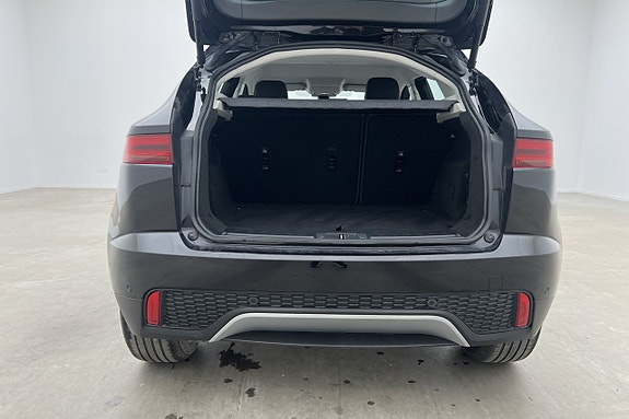 Jaguar E-PACE 22 of 24