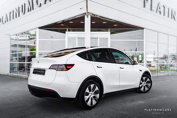 Tesla Model Y 2 of 15