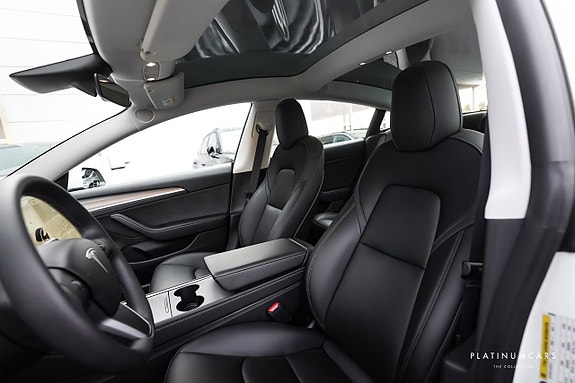 Tesla Model 3 9 of 11