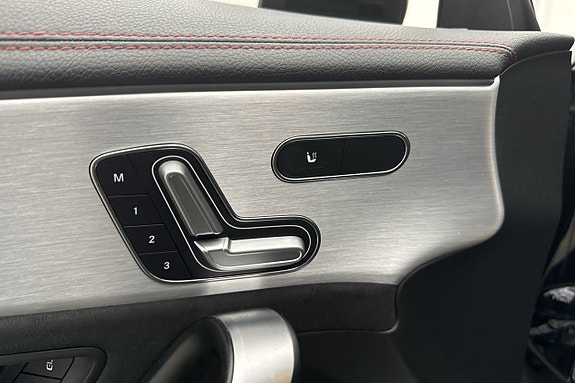 Mercedes-Benz CLA45 13 of 26