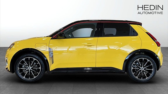 Renault 5 E-Tech 6 of 12