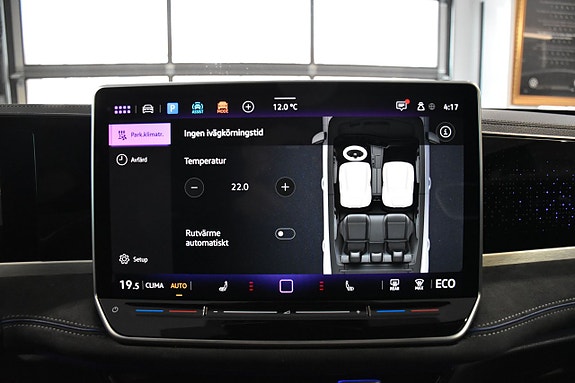 Volkswagen Passat 17 of 28