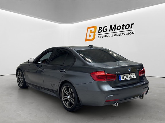BMW 340i 6 of 22