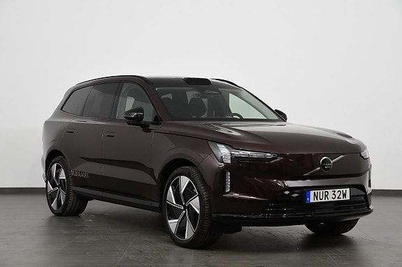 Volvo EX90 3 of 5