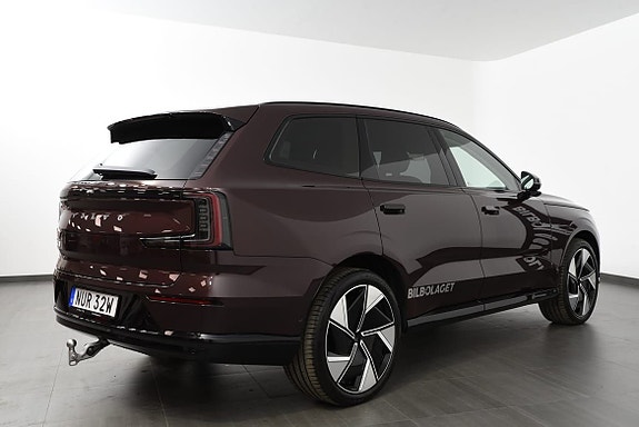 Volvo EX90 4 of 5