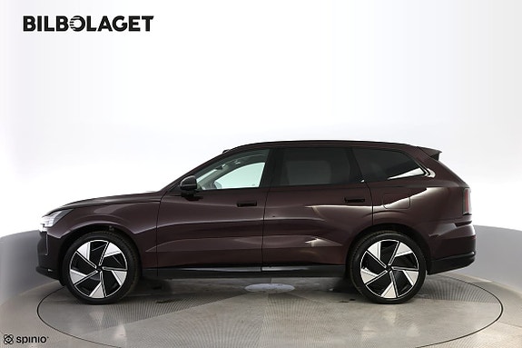 Volvo EX90 2 of 21