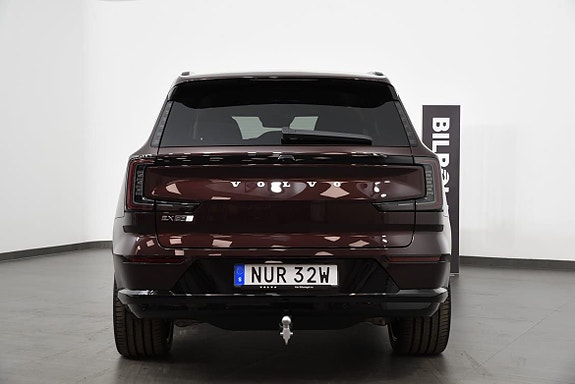 Volvo EX90 5 of 5