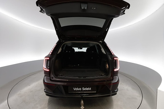Volvo EX90 18 of 21
