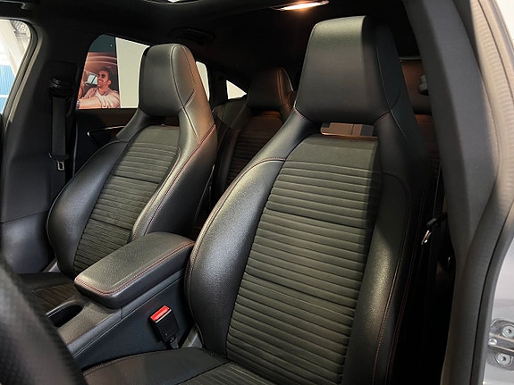 Mercedes-Benz CLA180 15 of 18