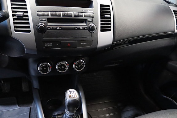 Mitsubishi Outlander 27 of 27