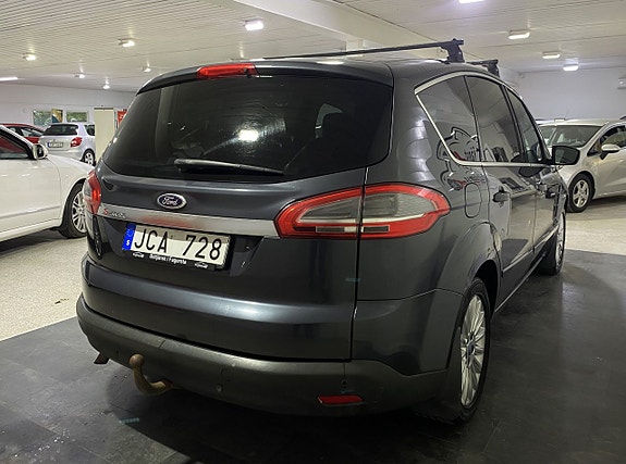 Ford S-MAX 5 of 5