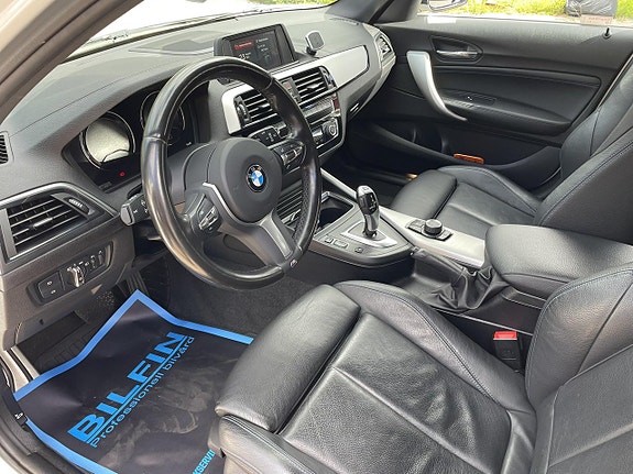 BMW 120i 13 of 15