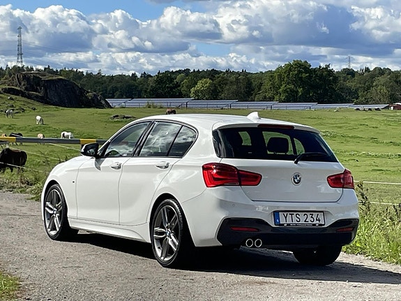 BMW 120i 6 of 15