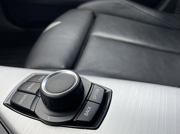 BMW 120i 9 of 15