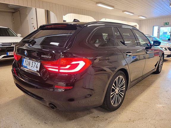 BMW 520 4 of 5