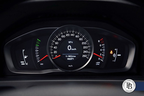 Volvo V60 8 of 19