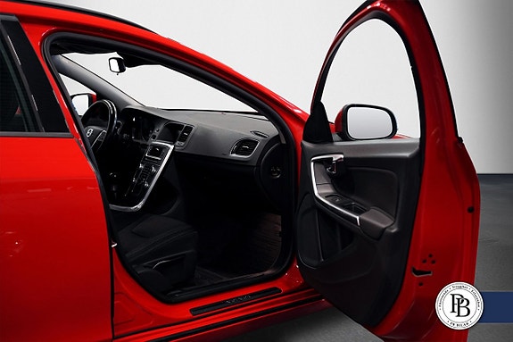Volvo V60 12 of 19