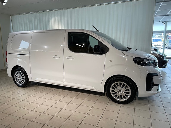 Peugeot e-Expert 2 of 5