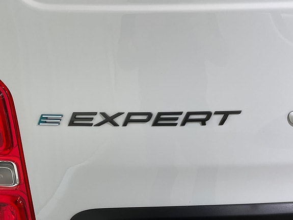 Peugeot e-Expert 19 of 24